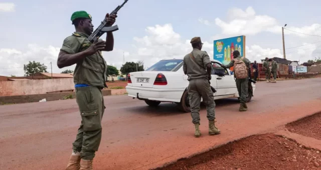 Des tirs à la base malienne de Kati, résidence du colonel Assimi Goïta
