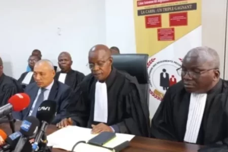 Cours et tribunaux: Les avocats annoncent un boycott de deux semaines