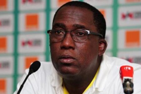 Football: L’entraîneur Kanfory Lappé Bangoura nommé DTN